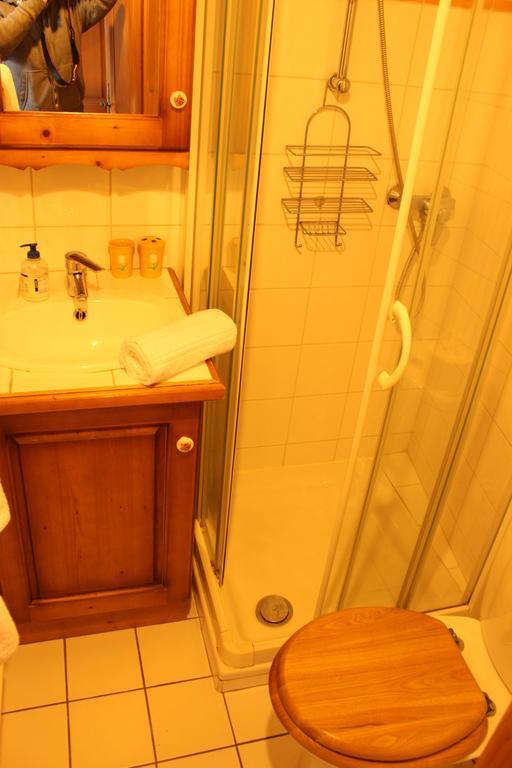 Apartment Sapaudia - Chamonix Charm Town Centre Retreat الغرفة الصورة