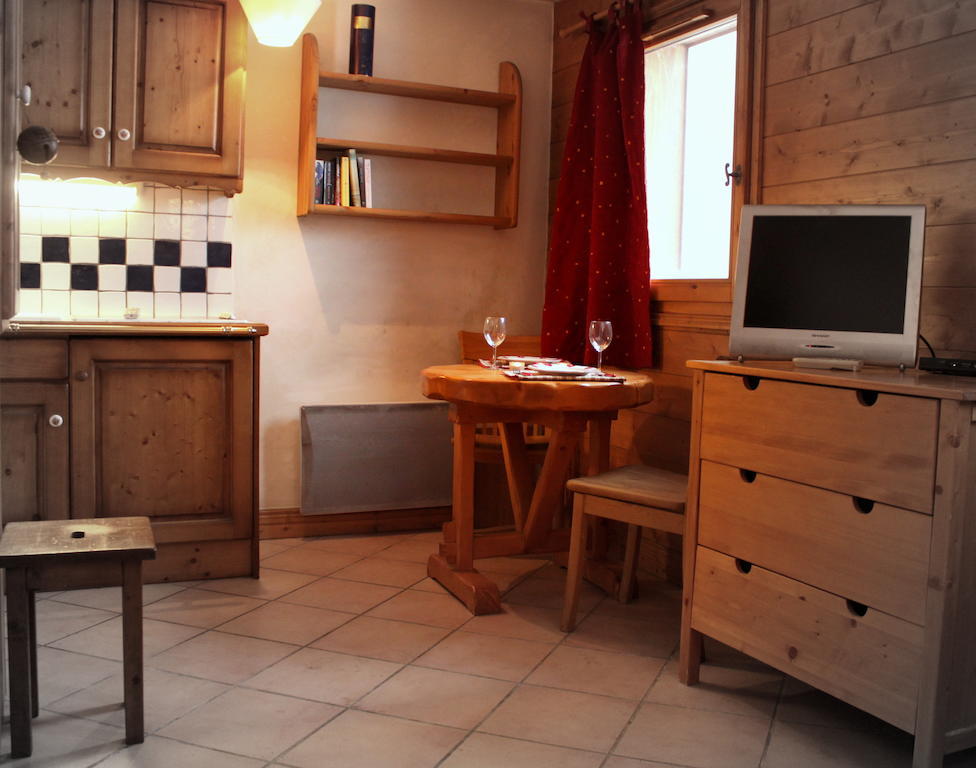 Apartment Sapaudia - Chamonix Charm Town Centre Retreat الغرفة الصورة